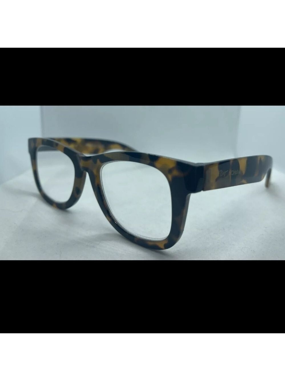 BETSEY JOHNSTON OLIVE TORTOISE PERSCCRIPTION GLASSES LIKE NEW
